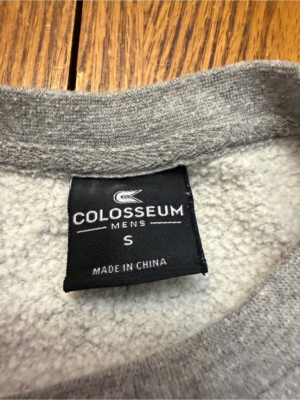 Colosseum Northwestern Grey Crewneck Sweatshirt - Classic Collegiate Sweater